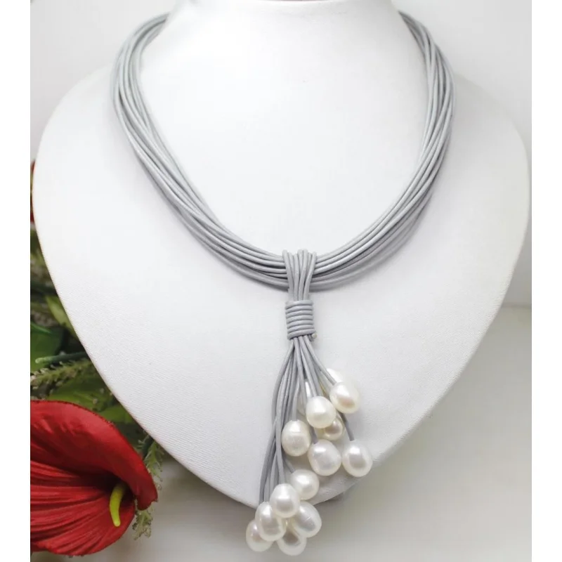 

Collier avec pendentif en cuir et perles d'eau douce blanches de 01 à 12mm, fermoir magnétique, bijoux à la mode