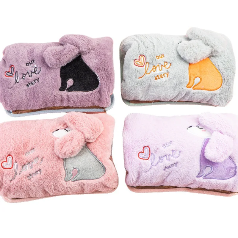 New Rechargeable Explosion-proof Hot Water Bottle Cute Plush Cartoon Warm Water Bag Winter Gift Simple Plush Warm Handbag
New Rechargeable Explosion-proof Hot Water Bottle Cute Plush Cartoon Warm Water Bag Winter Gift Simple Plush Warm Handbag