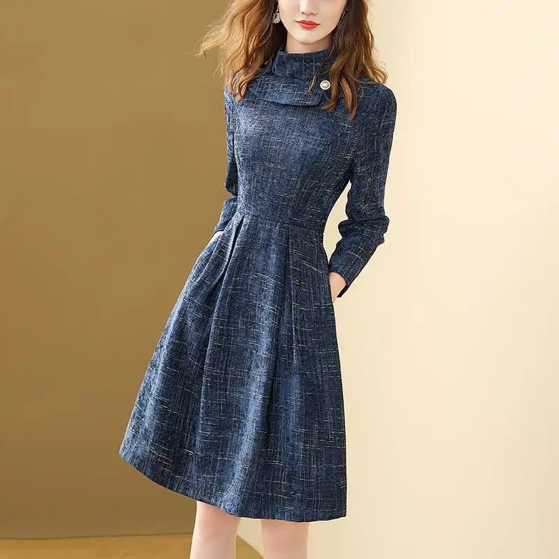 2023 Women Autumn Winter Elegant Half High Collar A-line Dress Female Print Pockets Dresses Ladies Loose Casual Vestidos J132
2023 Women Autumn Winter Elegant Half High Collar A-line Dress Female Print Pockets Dresses Ladies Loose Casual Vestidos J132
