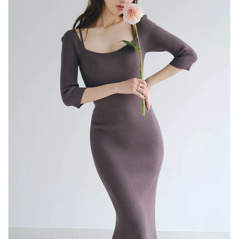 A Girls Solid Color Bodycon Dress Women Square Collar Three Quarter Sleeve Slim Fit Trumpet Dresses Elegant Knitting Robe Femme
A Girls Solid Color Bodycon Dress Women Square Collar Three Quarter Sleeve Slim Fit Trumpet Dresses Elegant Knitting Robe Femme