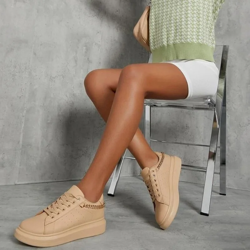 Chain Women Shoes 2022 Fashion Casual Sport Sneakers Women Round Head Lace-up Plus Size Platform Shoes Designer Chunky Footwear
Chain Women Shoes 2022 Fashion Casual Sport Sneakers Women Round Head Lace-up Plus Size Platform Shoes Designer Chunky Footwear