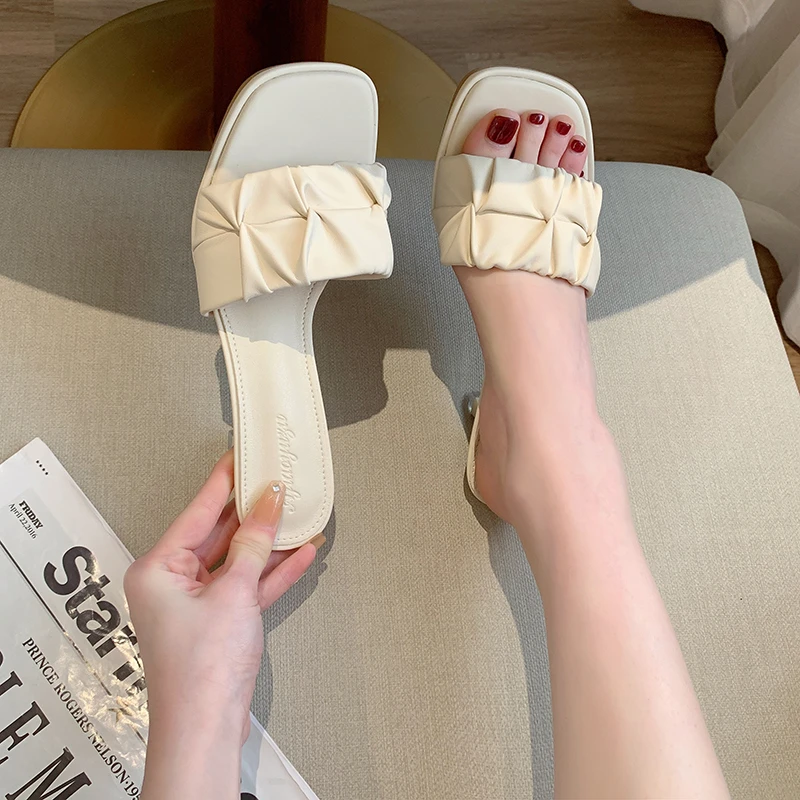 2023 Summer New Women Slippers Flat Bottom Non-slip Outdoor Open Toe Beach Female Sandals Sexy Fashion Design Slides Woman Shoes
2023 Summer New Women Slippers Flat Bottom Non-slip Outdoor Open Toe Beach Female Sandals Sexy Fashion Design Slides Woman Shoes
