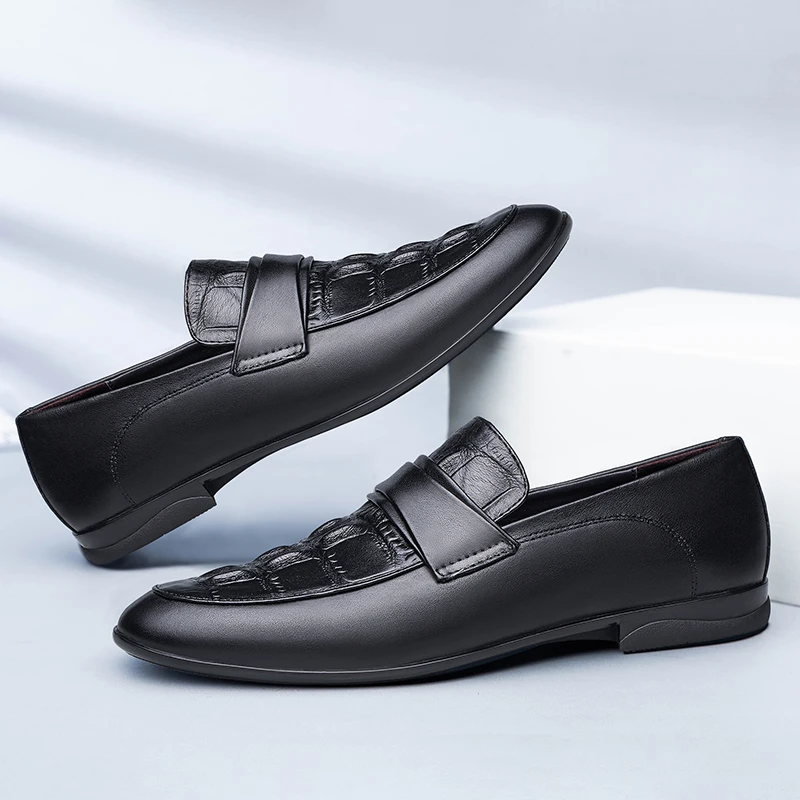 2022 New Men Dress Shoes Genuine Leather Formal Shoes Men Black Brown Oxford Shoes for Men Fashion Office Leather Loafers Men
2022 New Men Dress Shoes Genuine Leather Formal Shoes Men Black Brown Oxford Shoes for Men Fashion Office Leather Loafers Men