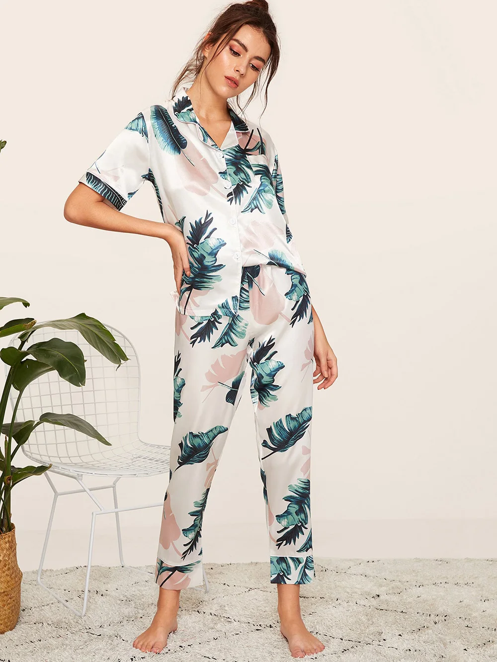 Women Soft Print Pajamas Korean PJ Short Sleeves Pijama Button-Down Summer Sleepwear Set Ladies Bedgown Nighties for Women
Women Soft Print Pajamas Korean PJ Short Sleeves Pijama Button-Down Summer Sleepwear Set Ladies Bedgown Nighties for Women
