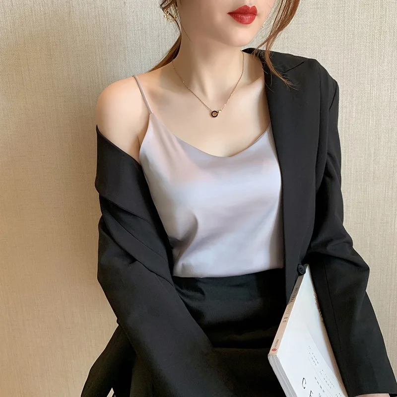 Women Basic Silk Satin Sexy Vest Summer Elegant Camis Tank For Office Lady Commute Formal Wear Camisole Tops Slim Femme Clothes
Women Basic Silk Satin Sexy Vest Summer Elegant Camis Tank For Office Lady Commute Formal Wear Camisole Tops Slim Femme Clothes