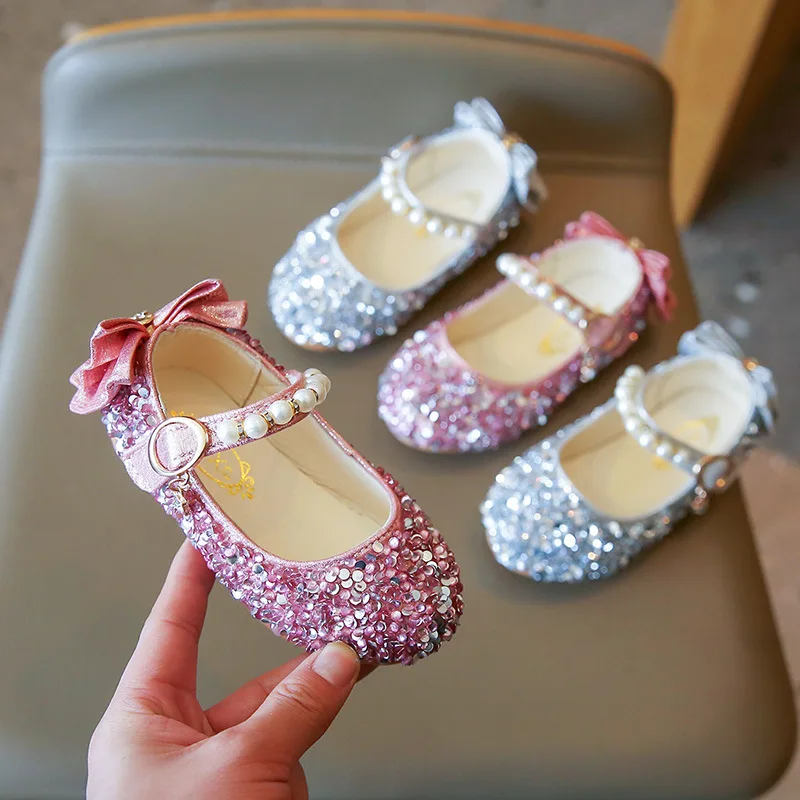 2022 Spring and Autumn New Sequined Girls Princess Shoes Girls Crystal Shoes Student Shoes Show Pearl Lace-up Dancing Shoes
2022 Spring and Autumn New Sequined Girls Princess Shoes Girls Crystal Shoes Student Shoes Show Pearl Lace-up Dancing Shoes