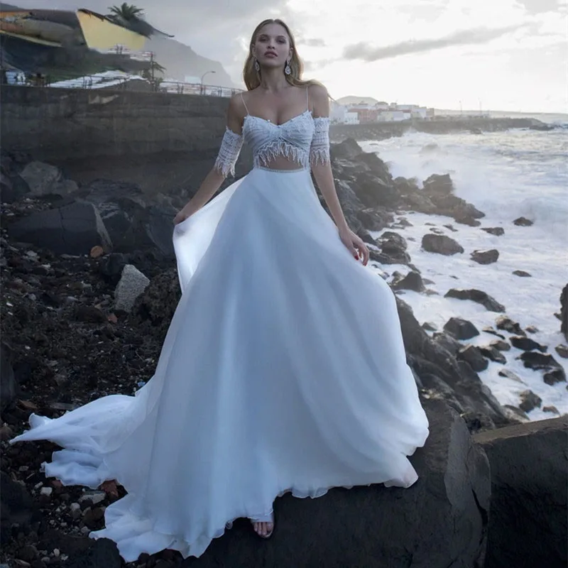 Two Pieces Wedding Dress Strapless Pearls Lace Appliques Tassel Open Back Sexy Bridal Gown Court Train Vestido De Novia
Two Pieces Wedding Dress Strapless Pearls Lace Appliques Tassel Open Back Sexy Bridal Gown Court Train Vestido De Novia