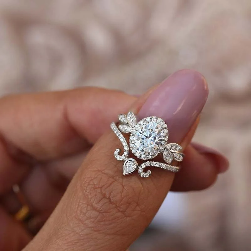 Luxury Fashion Oval Moissanite Halo Vine Floral Engagement Ring Set for Women Bridal Wedding Valentine's Day Anniversary Gift
Luxury Fashion Oval Moissanite Halo Vine Floral Engagement Ring Set for Women Bridal Wedding Valentine's Day Anniversary Gift