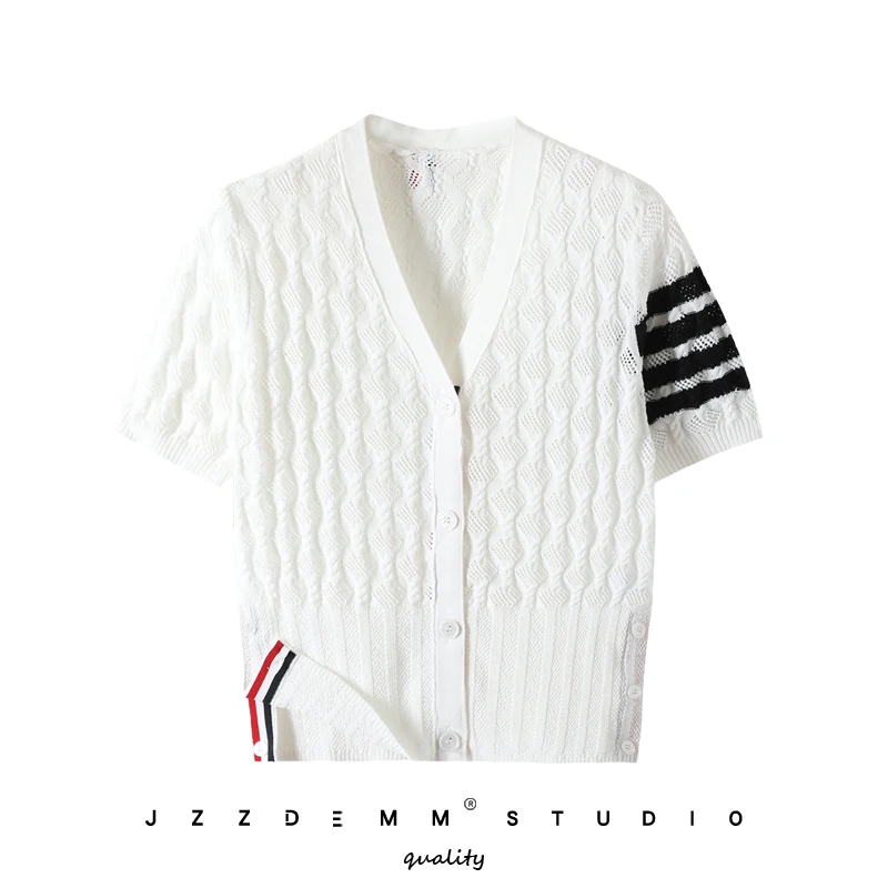 TB Twist hollow striped four-bar Korean knitted cardigan short-sleeved t-shirt women's summer new waist v-neck thin top
TB Twist hollow striped four-bar Korean knitted cardigan short-sleeved t-shirt women's summer new waist v-neck thin top
