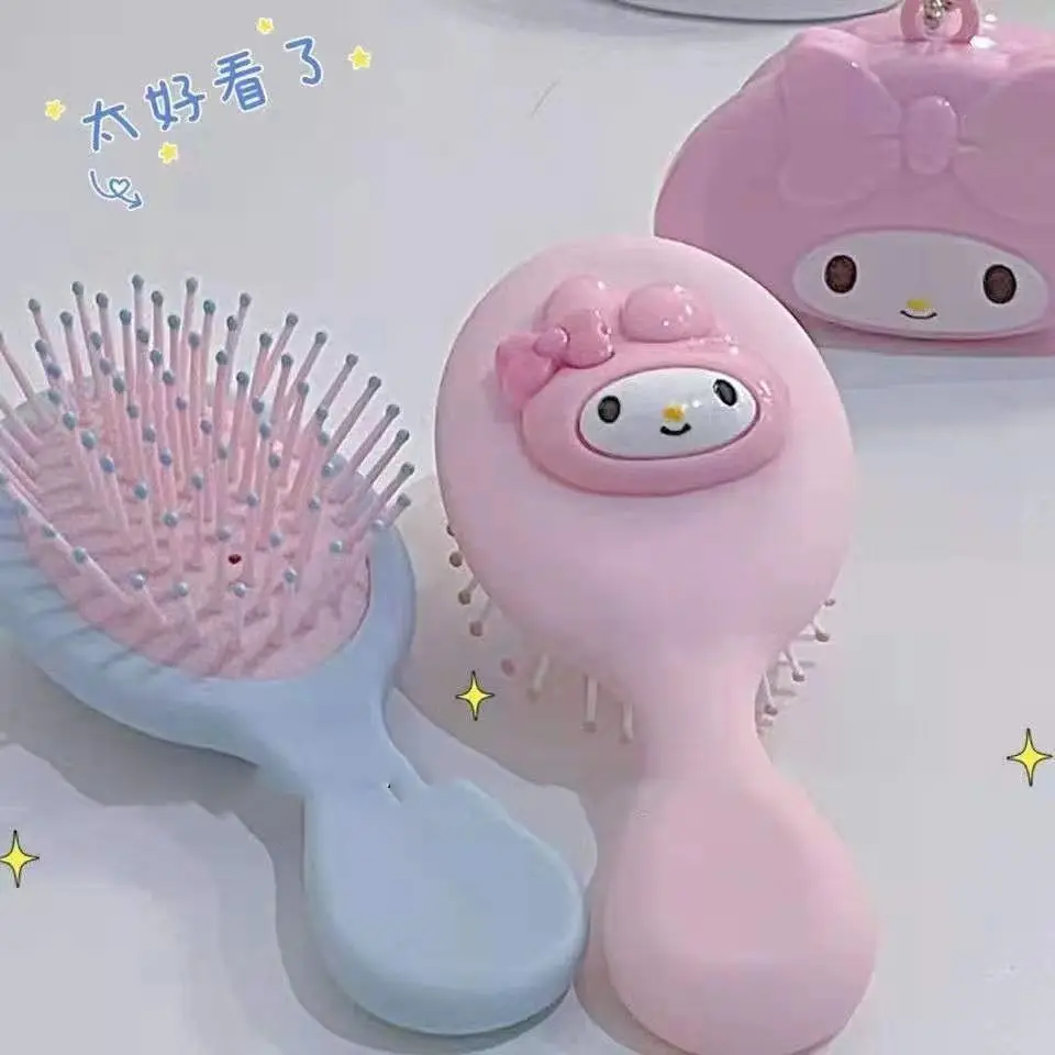 Аниме Cinnamoroll My Melody расческа мультяшный персонаж Мини Портативная Удобная воздушная Подушка Расческа милая девушка волосы расческа кукла иг...
Аниме Cinnamoroll My Melody расческа мультяшный персонаж Мини Портативная Удобная воздушная Подушка Расческа милая девушка волосы расческа кукла иг...