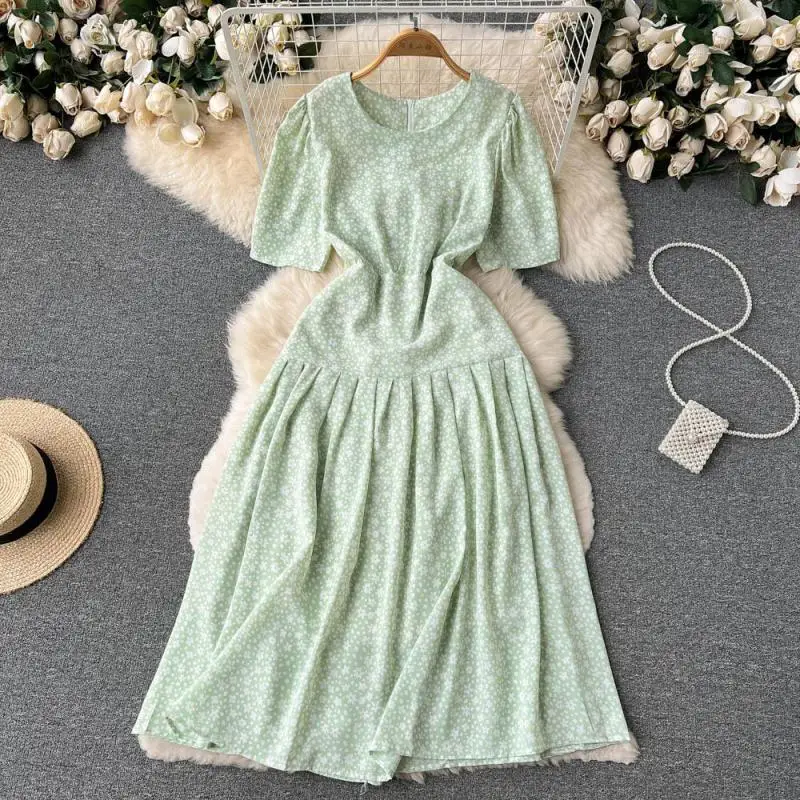 WEIHAOBANG 2022 Summer Women's New Printed Round Neck Short Sleeve High Waist Casual Floral Dress Slim Long A-line Skirt
WEIHAOBANG 2022 Summer Women's New Printed Round Neck Short Sleeve High Waist Casual Floral Dress Slim Long A-line Skirt