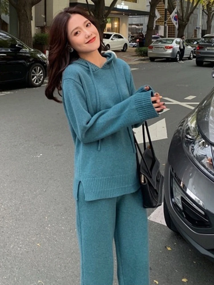 QOERLIN Casual Loose 2 Pieces Knitted Set Female Long Sleeve Hoodies Pullovers & Wide Leg Trousers Winter Sweater Set Women
QOERLIN Casual Loose 2 Pieces Knitted Set Female Long Sleeve Hoodies Pullovers & Wide Leg Trousers Winter Sweater Set Women