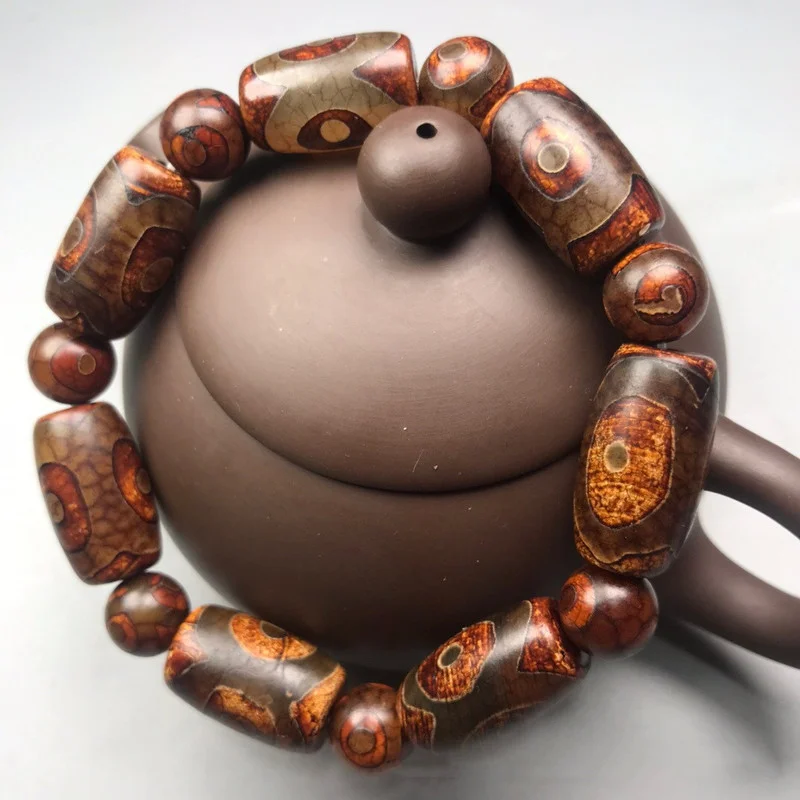 Natural Tibetan Agate Three Eye Bucket Bead Bracelet, Men's and Women's, Ethnic Style, Versatile Bracelet Jewelry
Natural Tibetan Agate Three Eye Bucket Bead Bracelet, Men's and Women's, Ethnic Style, Versatile Bracelet Jewelry