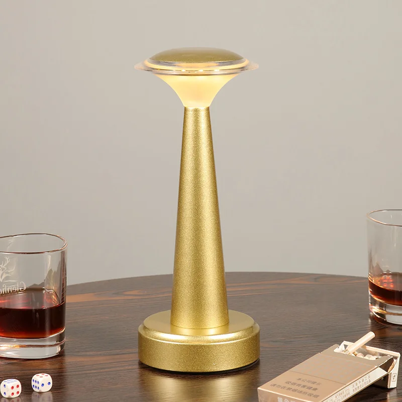 Metal LED Table Lamp Wireless Rechargeable Dinner Bar Cordless Table Light Decorative Atmosphere Lighting For Hotel Restaurant
Metal LED Table Lamp Wireless Rechargeable Dinner Bar Cordless Table Light Decorative Atmosphere Lighting For Hotel Restaurant