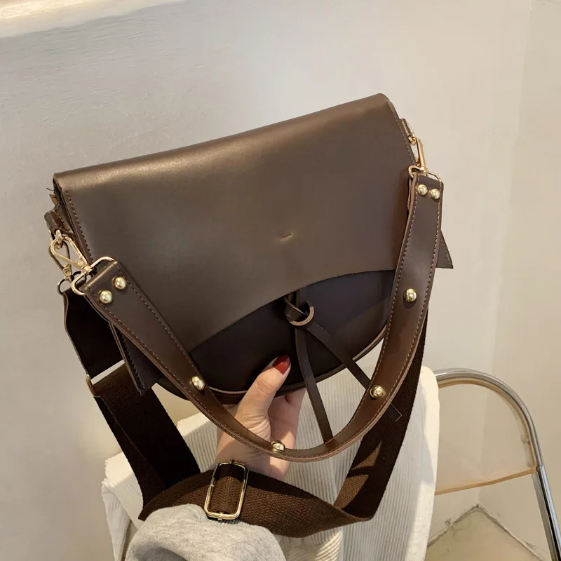 Casual PU Leather Crossbody Bag for Women Shoulder Bags Large Capacity Saddle Bag Lady Travel Shopper Bag Female Purses 2023
Casual PU Leather Crossbody Bag for Women Shoulder Bags Large Capacity Saddle Bag Lady Travel Shopper Bag Female Purses 2023