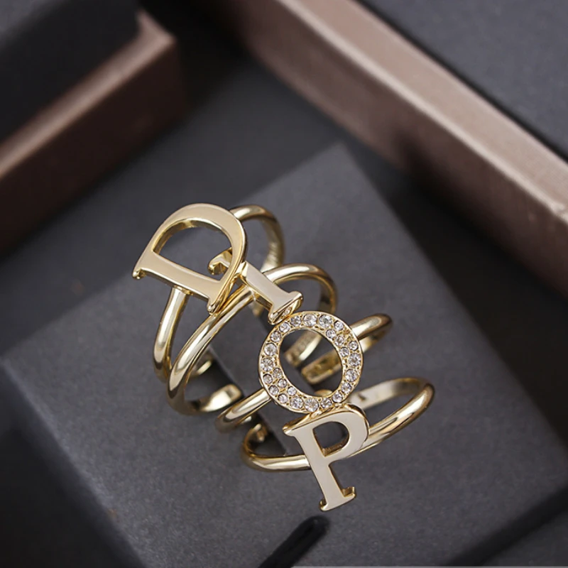 Copper Rings for Woman Letter Exquisite Luxury Crystal Open Resizable Rings Vintage Pearl Design High Sense Simple Jewelry Gift
Copper Rings for Woman Letter Exquisite Luxury Crystal Open Resizable Rings Vintage Pearl Design High Sense Simple Jewelry Gift