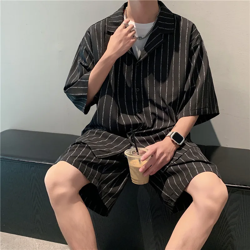 Men's Hawaiian Sets Casual Button Down Blouses Summer 2 Piece Outfit Striped Pattern Printed Shirt and Shorts for Vacation Suits
Men's Hawaiian Sets Casual Button Down Blouses Summer 2 Piece Outfit Striped Pattern Printed Shirt and Shorts for Vacation Suits