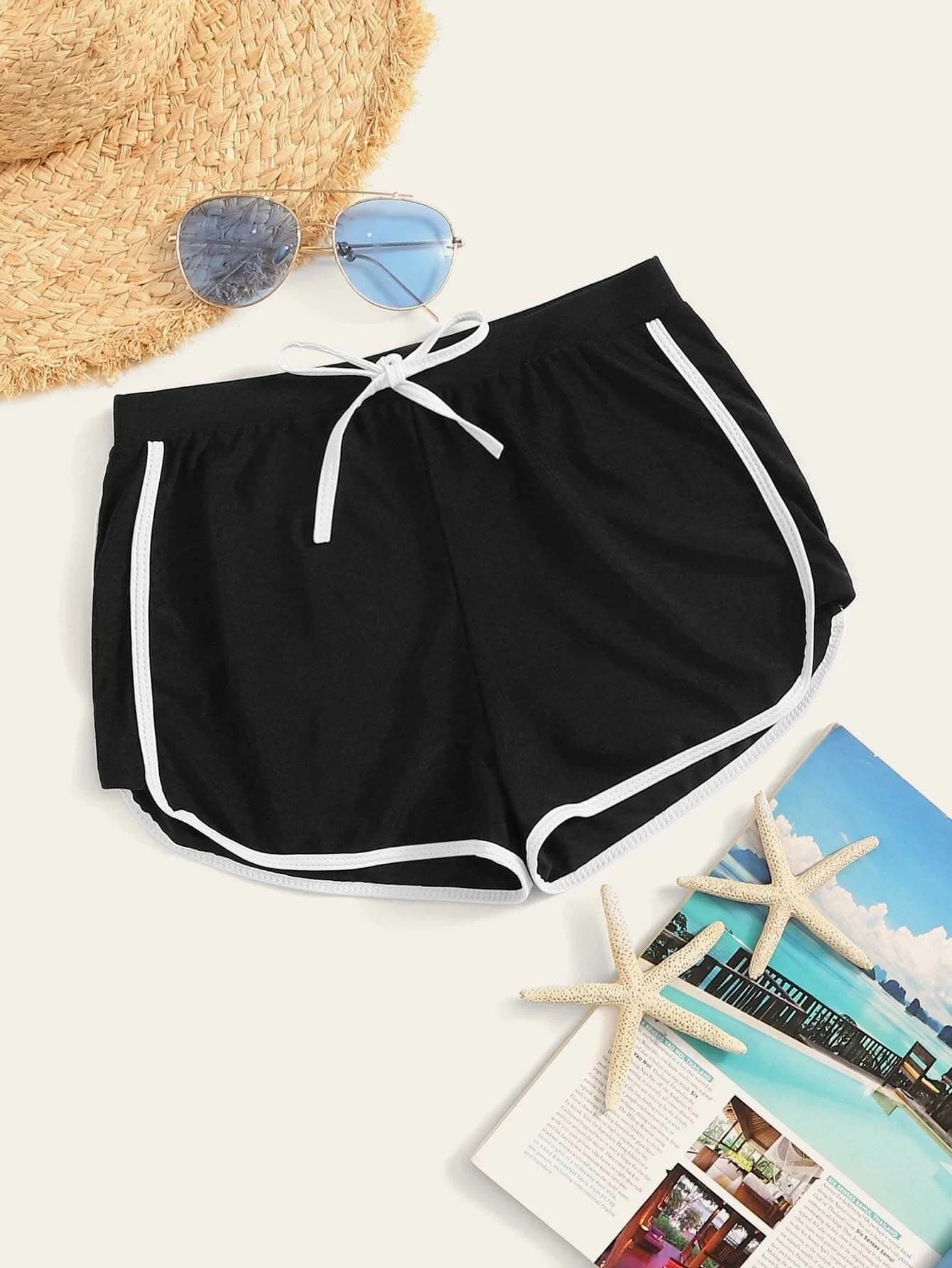 Beaded sexy thong embroidered hollow transparent mesh slit thong temptation low waist ladies panties hot G-String
Beaded sexy thong embroidered hollow transparent mesh slit thong temptation low waist ladies panties hot G-String