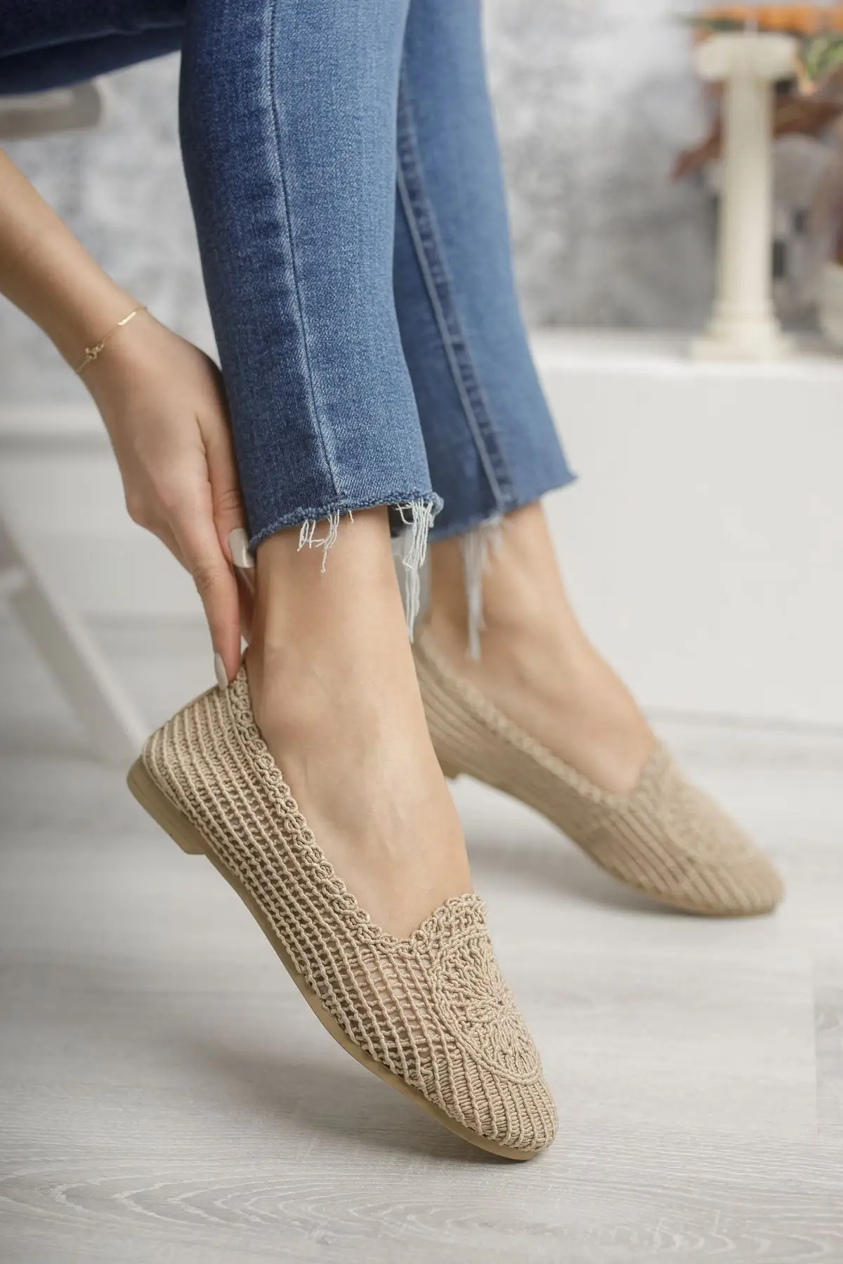 Women Flats Shoes Pointed Pattern Cream Braided Fashion Flats For Ladies Casual Shoes Elegant Flat Summer Footwear
Women Flats Shoes Pointed Pattern Cream Braided Fashion Flats For Ladies Casual Shoes Elegant Flat Summer Footwear