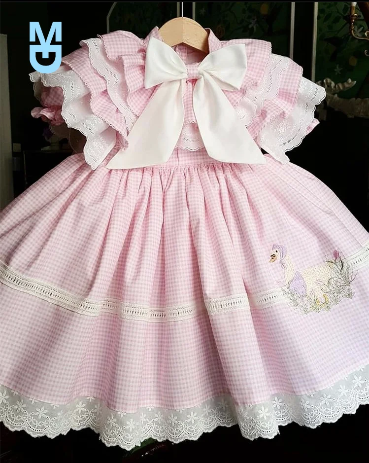 New Baby Girl Summer Duck Embroidery Pink Turkish Vintage Ball Gown Princess Dress for Easter Eid Birthday Party
New Baby Girl Summer Duck Embroidery Pink Turkish Vintage Ball Gown Princess Dress for Easter Eid Birthday Party