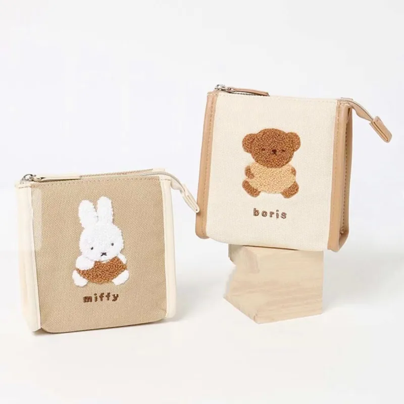 Miffys Boris Kawaii Japanese New Cartoon Cosmetic Bag Small Square Bag Cute Girl Heart Small Storage Bag
Miffys Boris Kawaii Japanese New Cartoon Cosmetic Bag Small Square Bag Cute Girl Heart Small Storage Bag