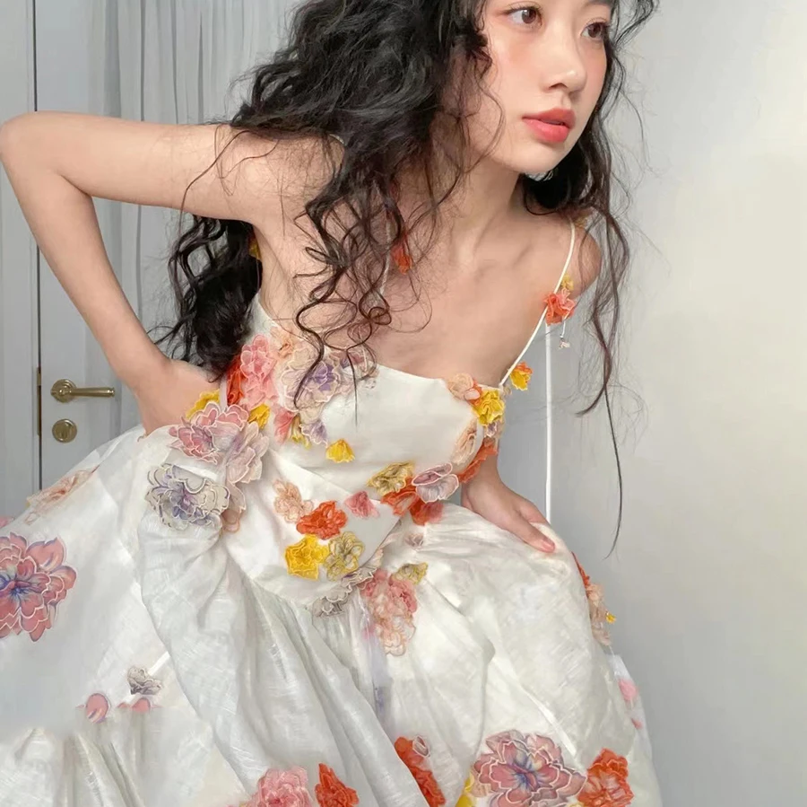 Summer Floral Slip Dresses Embroidered Vestidos White Vintage Women Dress Sexy Three-dimensional Decoration Wedding Lovely
Summer Floral Slip Dresses Embroidered Vestidos White Vintage Women Dress Sexy Three-dimensional Decoration Wedding Lovely