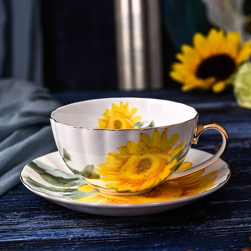 

Luxury Coffee Cup And Saucer Set Bone China Sunflower Handmade Latte Cup Tea Pastoral Kubki Do Kawy I Herbaty Tea Cup Set