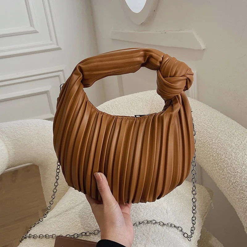 Модная Роскошная брендовая дизайнерская сумка для пельменей, модная однотонная сумка из мягкой кожи с узелком для женщин, Повседневная Удо...
Модная Роскошная брендовая дизайнерская сумка для пельменей, модная однотонная сумка из мягкой кожи с узелком для женщин, Повседневная Удо...