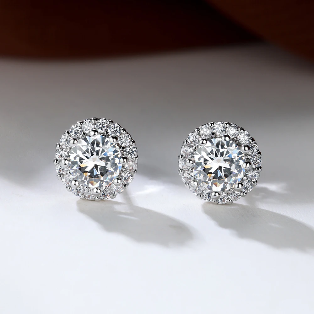 Charm Shiny AAA Zircon Stone Round Cut Stud Earrings for Women Dainty Clear Silver Ear Studs Anniversary Banquet Jewelry Gift 
Charm Shiny AAA Zircon Stone Round Cut Stud Earrings for Women Dainty Clear Silver Ear Studs Anniversary Banquet Jewelry Gift