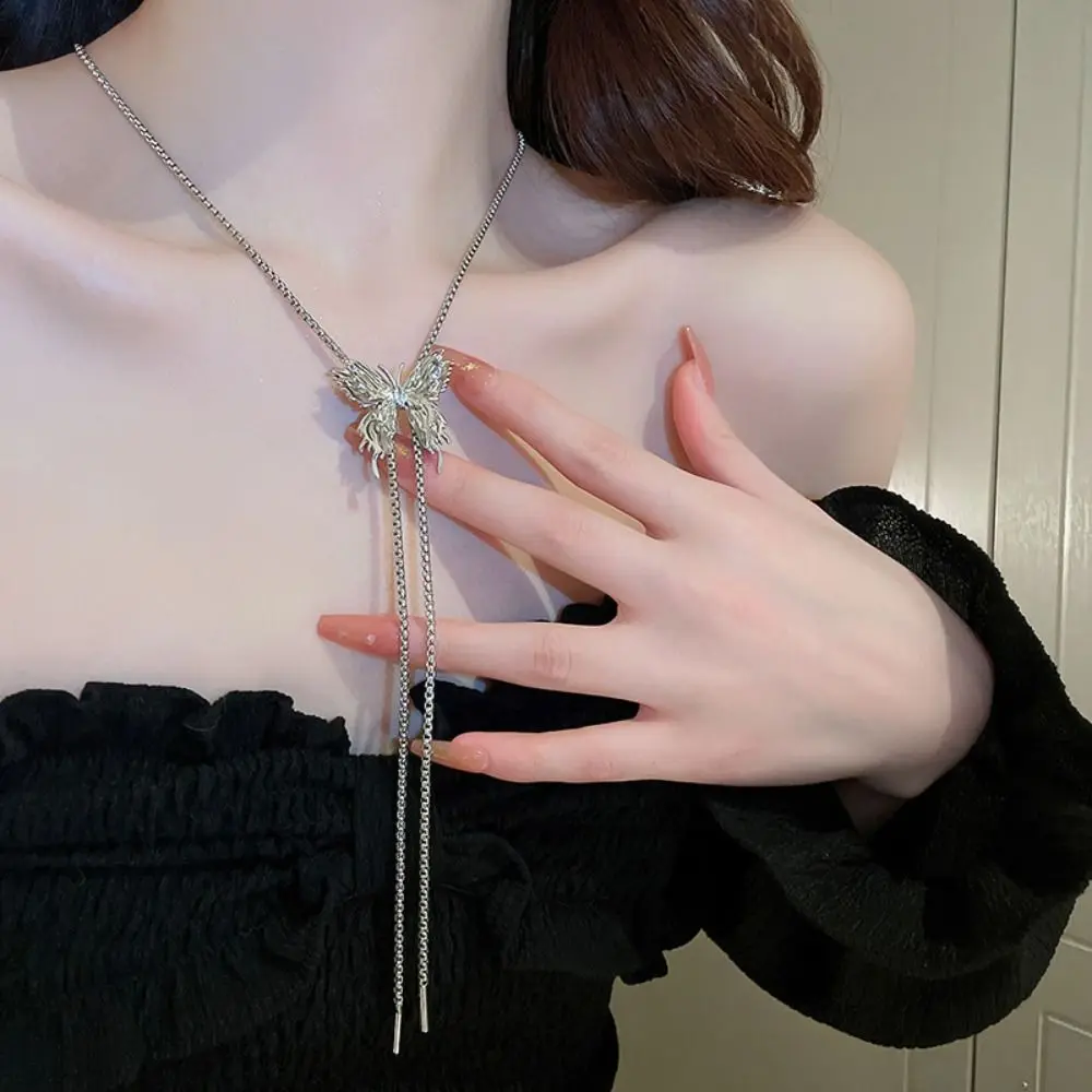 Butterfly Necklace Cuban Link Chain Rhinestone Choker Necklace for Women Bling Statement Jewelry Adjustable Body Chain
Butterfly Necklace Cuban Link Chain Rhinestone Choker Necklace for Women Bling Statement Jewelry Adjustable Body Chain