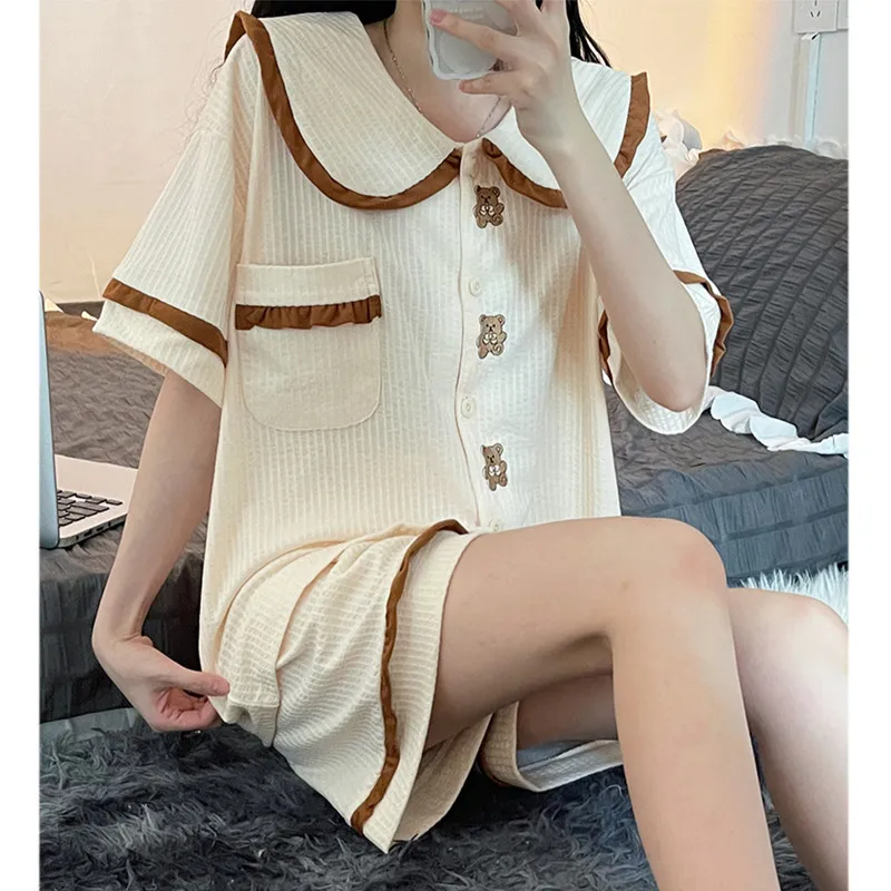 Роскошный пижамный комплект с коротким рукавом для женщин, летняя Домашняя одежда, пижама в Корейском стиле из 2 предметов, хлопковая Милая ...
Роскошный пижамный комплект с коротким рукавом для женщин, летняя Домашняя одежда, пижама в Корейском стиле из 2 предметов, хлопковая Милая ...
