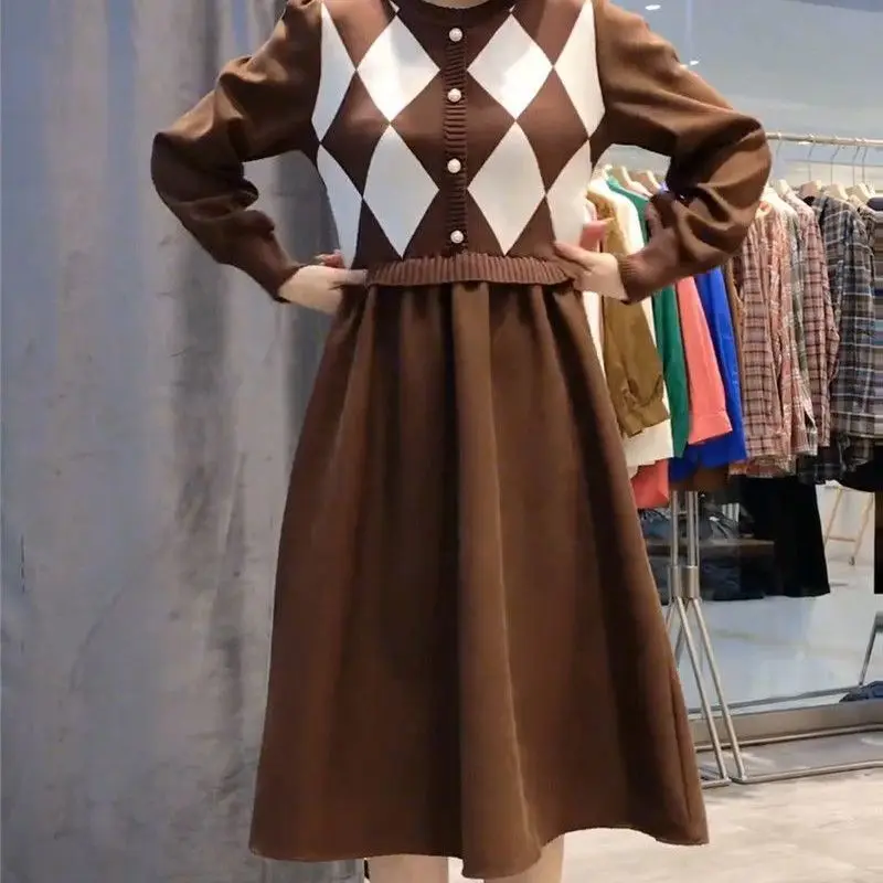 2023 Women's Autumn Winter New Fake Two-piece Knitted Dress Female Long Sleeve Loose Vestidos Ladies O-neck Loose Dresses K160
2023 Women's Autumn Winter New Fake Two-piece Knitted Dress Female Long Sleeve Loose Vestidos Ladies O-neck Loose Dresses K160