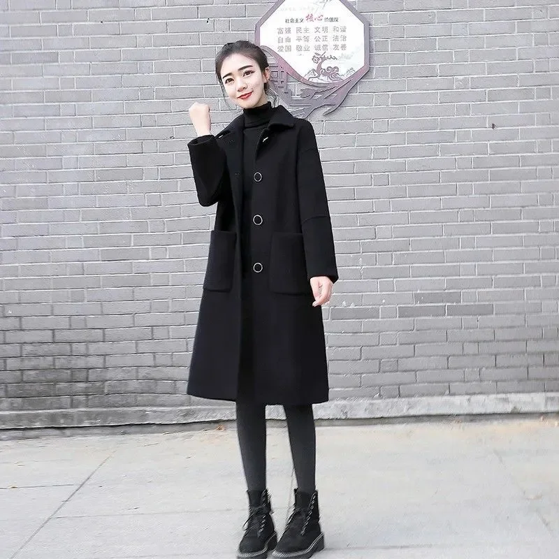 Hepburn Temperament Jacket Black Woolen Coat Women Autumn/Winter 2023New Long Style Outwear Korean Cotton Padded Overcoat Female
Hepburn Temperament Jacket Black Woolen Coat Women Autumn/Winter 2023New Long Style Outwear Korean Cotton Padded Overcoat Female