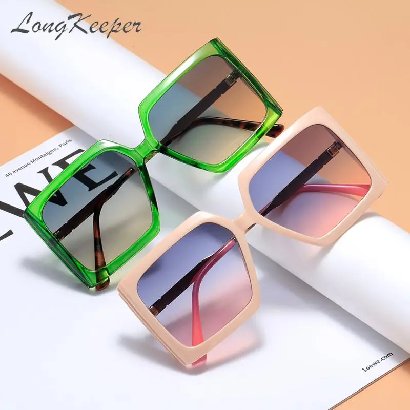 Oversized Gradient Square Women Sunglasses Steampunk Men Metal Cycling Y2K Retro Eyeglasses Lunette De Soleil Homme Long Keeper
Oversized Gradient Square Women Sunglasses Steampunk Men Metal Cycling Y2K Retro Eyeglasses Lunette De Soleil Homme Long Keeper