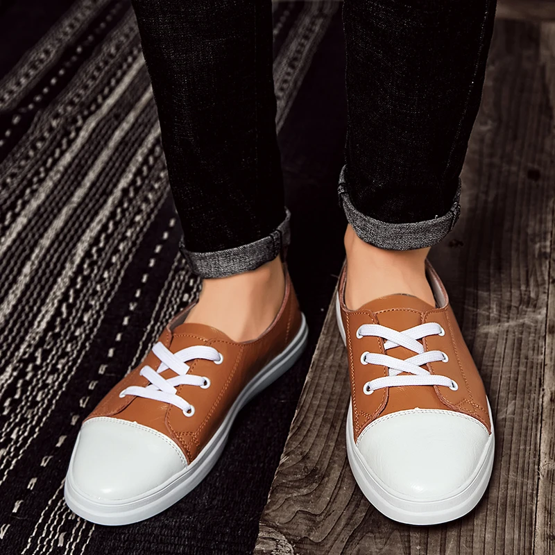 Новые модные мужские туфли на шнуровке, повседневные кожаные удобные кроссовки, брендовая нескользящая обувь для школы и прогулок в уличном стиле
Новые модные мужские туфли на шнуровке, повседневные кожаные удобные кроссовки, брендовая нескользящая обувь для школы и прогулок в уличном стиле