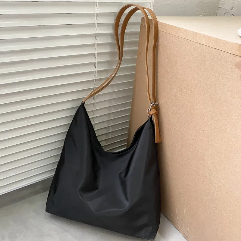 Large Capacity Canvas Shoulder Bag for Women New Shopping Bags Solid Color Vintage Tote Bag Casual Handbags Crossbody Bag
Large Capacity Canvas Shoulder Bag for Women New Shopping Bags Solid Color Vintage Tote Bag Casual Handbags Crossbody Bag