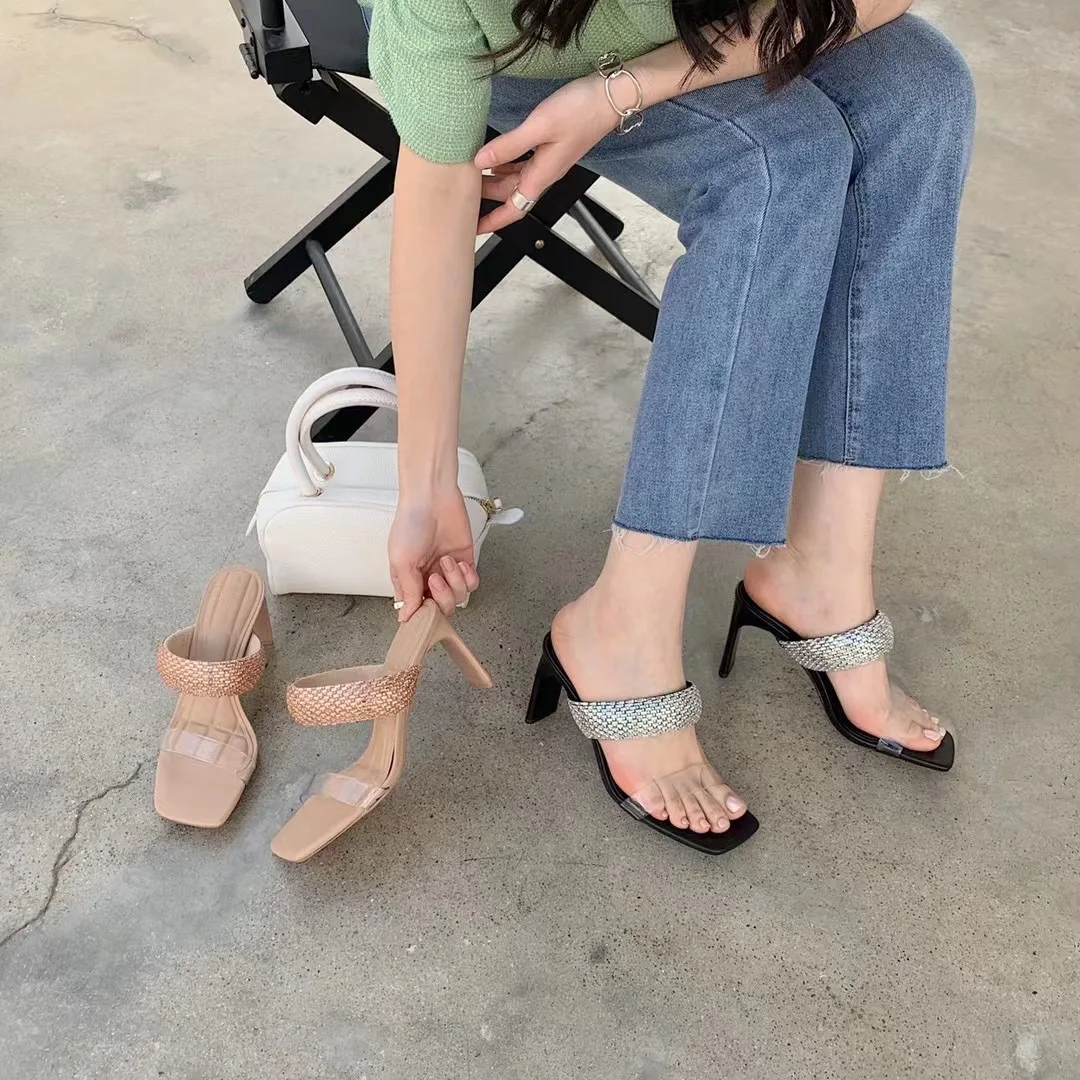 Rhinestone Women Sandals Slides Transparent PVC Sandals Slippers Thick High Heels Beige Black 2022 New Arrivals Dress Shoes
Rhinestone Women Sandals Slides Transparent PVC Sandals Slippers Thick High Heels Beige Black 2022 New Arrivals Dress Shoes