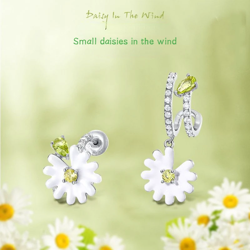Sweet Cute Little Daisy Earrings 2023 Korean Green Zirconia Summer Popular Jewelry Gemstones Can Be Customized Models Women Gift 
Sweet Cute Little Daisy Earrings 2023 Korean Green Zirconia Summer Popular Jewelry Gemstones Can Be Customized Models Women Gift