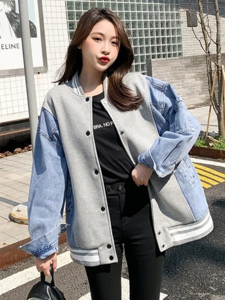 2022 Spring Autumn Denim Jacket Women's Stand Collar Loose Single Breasted Stitched Baseball Jacket Korean Fashion Vintage Coat
2022 Spring Autumn Denim Jacket Women's Stand Collar Loose Single Breasted Stitched Baseball Jacket Korean Fashion Vintage Coat
