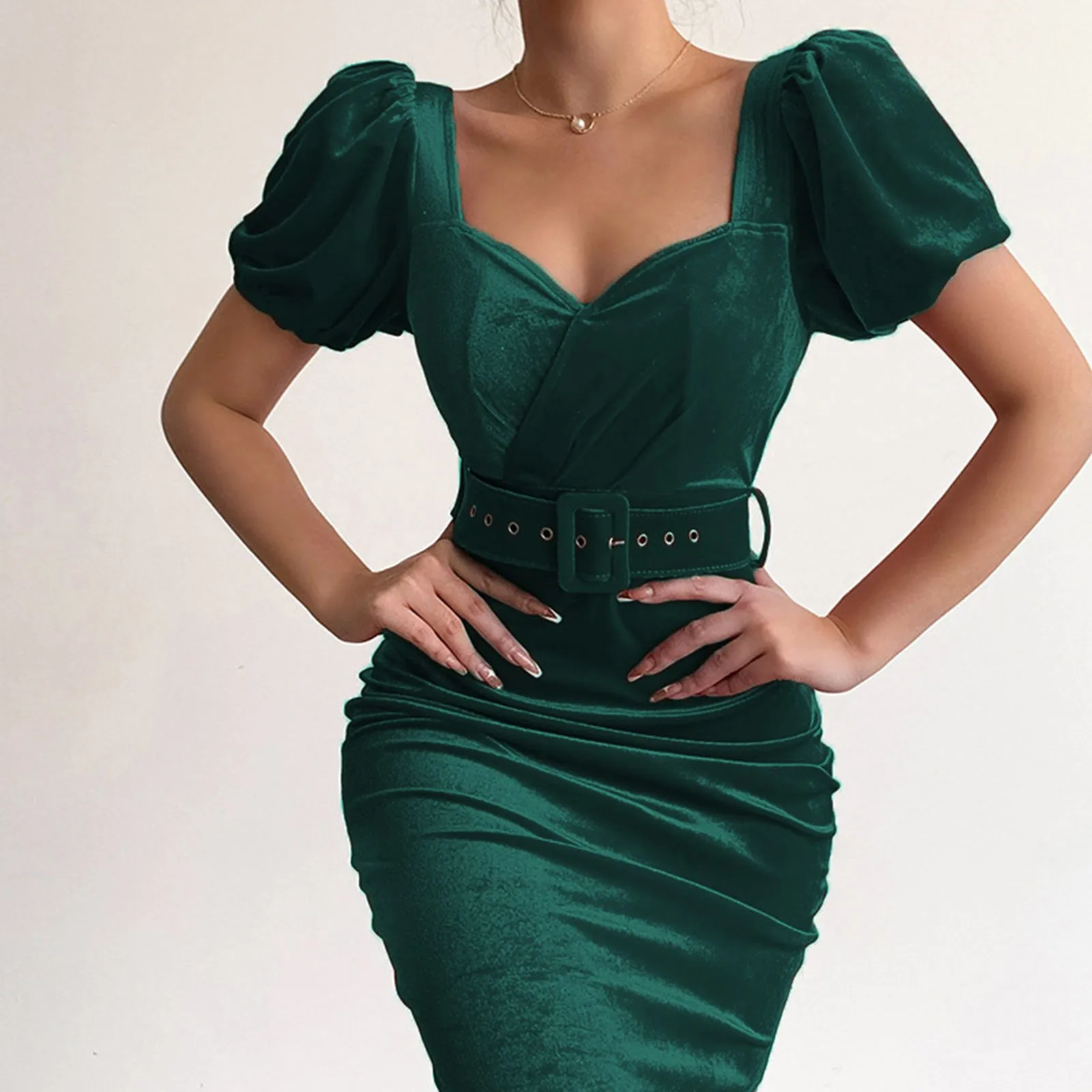 Spring And Summer Solid Color Waistband Sexy Low Neck Bubble Sleeve Velvet Hip Wrap Dress
Spring And Summer Solid Color Waistband Sexy Low Neck Bubble Sleeve Velvet Hip Wrap Dress