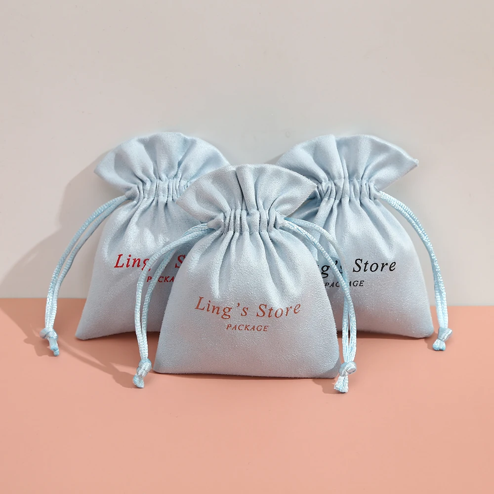

Фланелевые подарочные мешочки с индивидуальным логотипом, 100 шт., бархатные мешочки на шнурке для ювелирных изделий, упаковка для витрин, свадебные мешочки для конфет, индивидуальный заказ