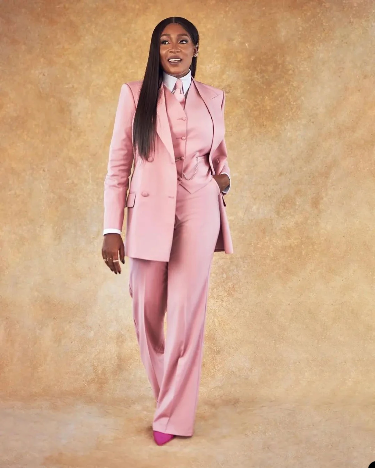 Pink Women 3 Pieces Vest Jacket Pants Casual Plus Size Peaked Lapel Pocket Blazer Fashion Elegant Africa Daily Dresses
Pink Women 3 Pieces Vest Jacket Pants Casual Plus Size Peaked Lapel Pocket Blazer Fashion Elegant Africa Daily Dresses