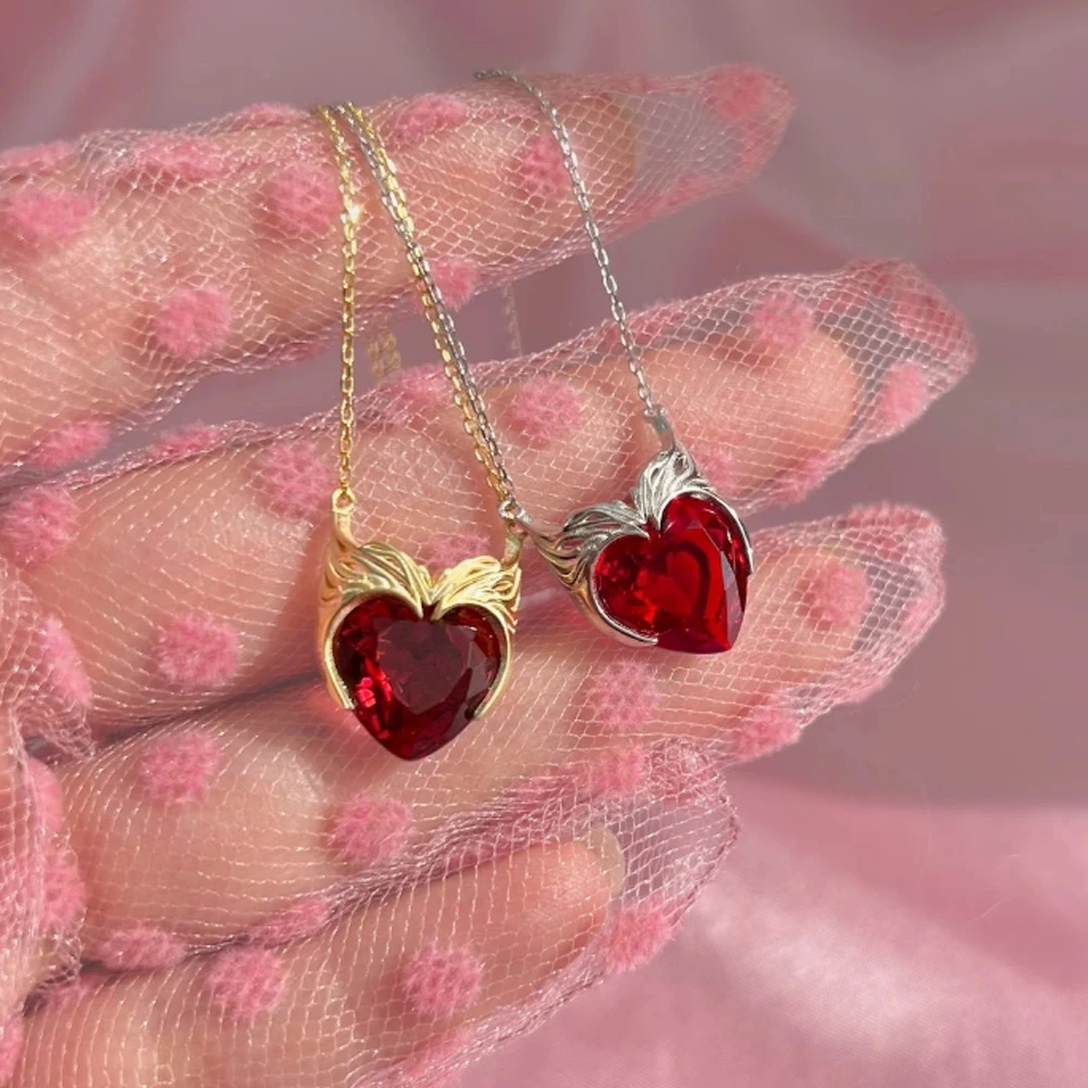 Heart Scarlet Witch Helmet Necklace For Women Girls Fashion Cospaly Jewelry Accessories Superhero Stainless Steel Chain Necklace
Heart Scarlet Witch Helmet Necklace For Women Girls Fashion Cospaly Jewelry Accessories Superhero Stainless Steel Chain Necklace