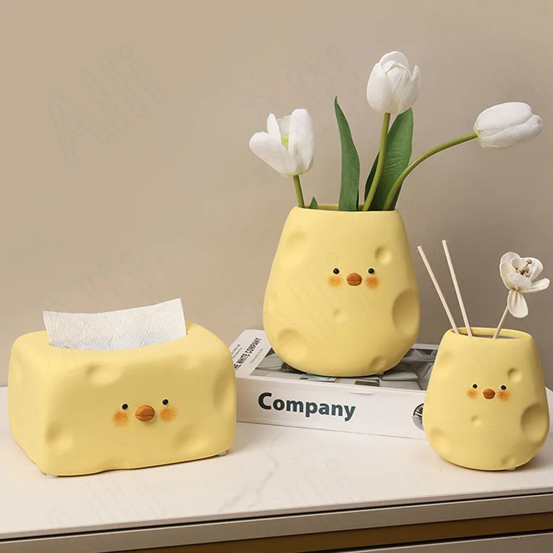 European Ceramic Tissue Box Creative Cute Duck Vase Living Room Desktop Cheese Shape Tissues Organizer Modern Home Decoration
European Ceramic Tissue Box Creative Cute Duck Vase Living Room Desktop Cheese Shape Tissues Organizer Modern Home Decoration