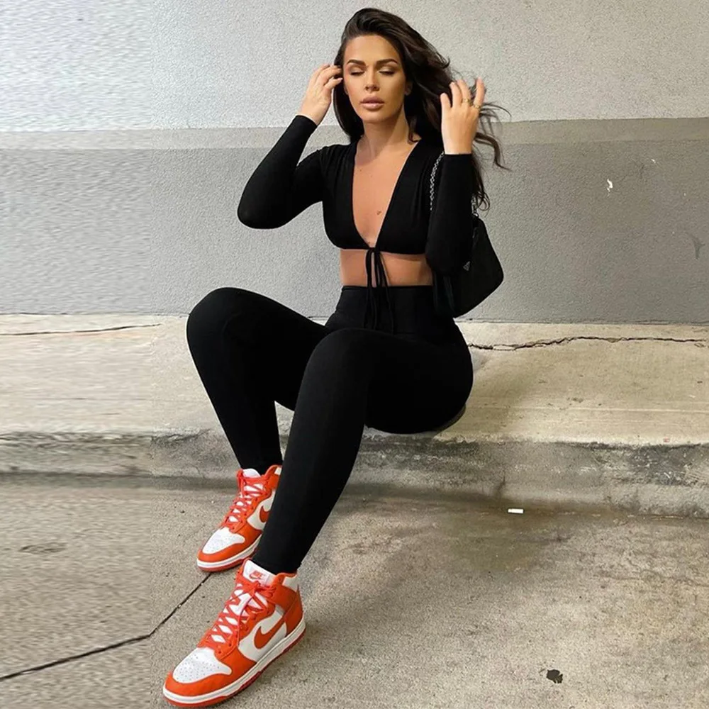 2022 New Autumn and Winter Women's Solid Black Tight Gothic Sexy Open Umbilical Lace Up Hollow Long Sleeve Slim Bodysuit
2022 New Autumn and Winter Women's Solid Black Tight Gothic Sexy Open Umbilical Lace Up Hollow Long Sleeve Slim Bodysuit