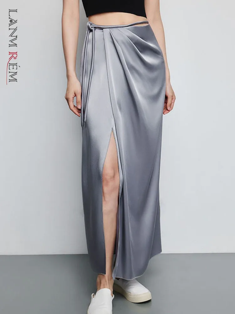 LANMREM Elegant Solid Color Skirt For Women High Waist Belt Split Design Female Skirts Fashion 2023 Autumn New Clothing 2AA1194
LANMREM Elegant Solid Color Skirt For Women High Waist Belt Split Design Female Skirts Fashion 2023 Autumn New Clothing 2AA1194