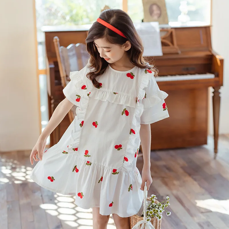 Girls Sweet Embroidered Dress Children's Princess Doll Dress Kids Strawberry Big Pointed Collar Girl Princess Loose Dress
Girls Sweet Embroidered Dress Children's Princess Doll Dress Kids Strawberry Big Pointed Collar Girl Princess Loose Dress
