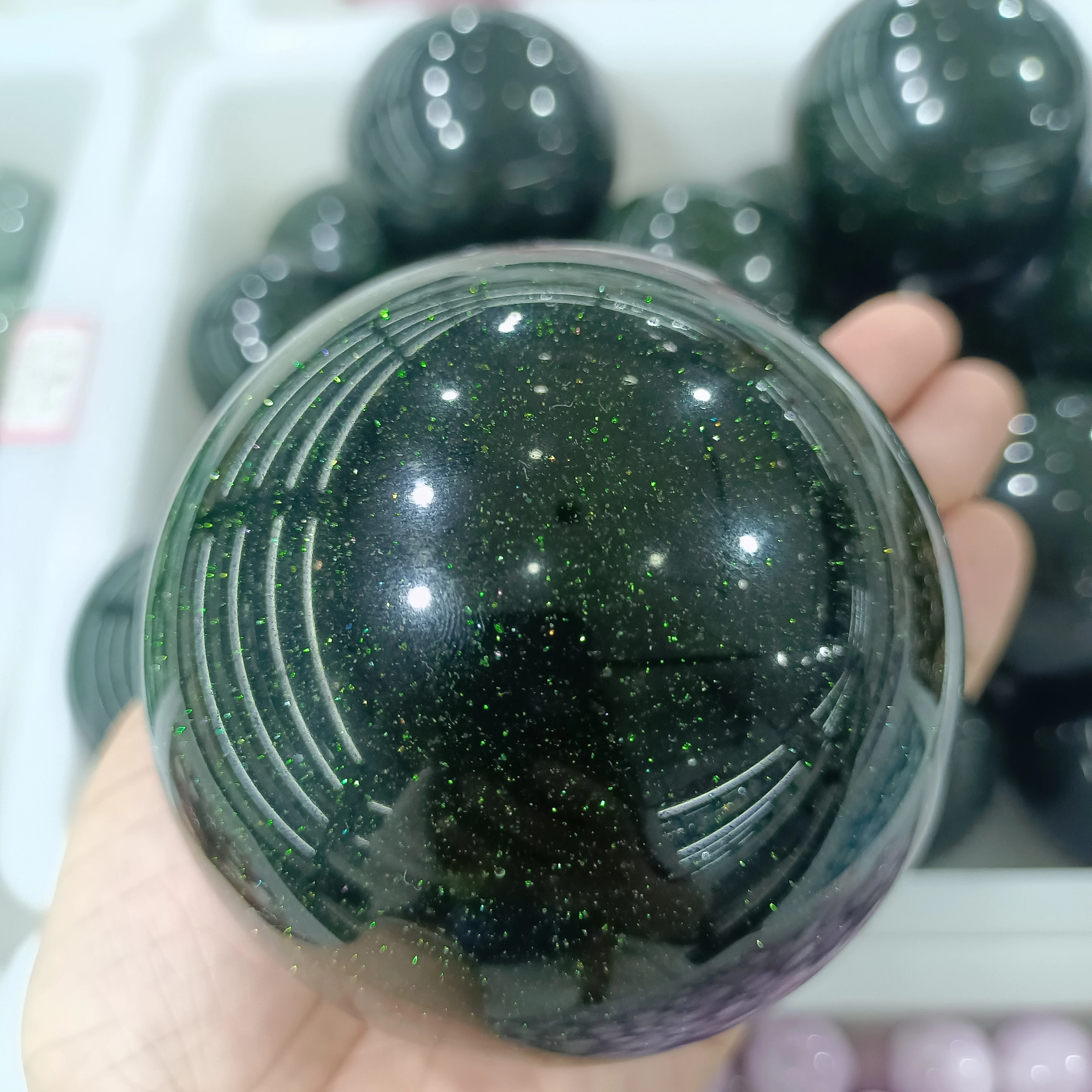 Шар из натурального зеленого песка, шар из зеленого хрусталя из натурального грубого бразильского ледяного кристалла, отверстие для блока, офисные размагниченные украшения
Шар из натурального зеленого песка, шар из зеленого хрусталя из натурального грубого бразильского ледяного кристалла, отверстие для блока, офисные размагниченные украшения