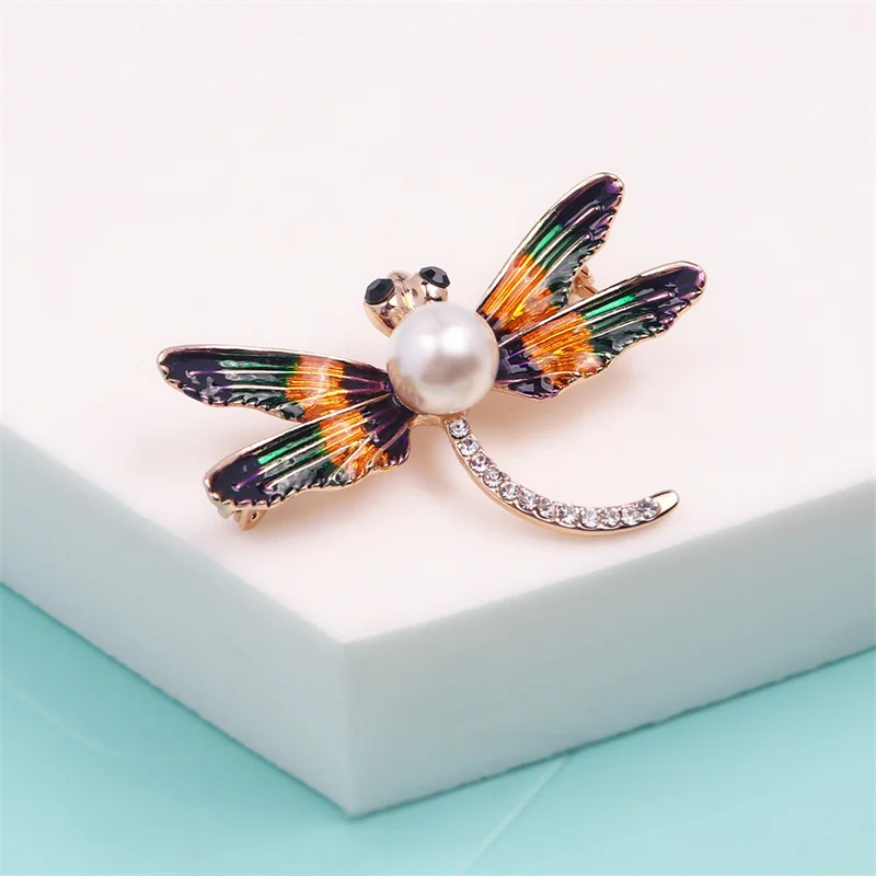 Drop oil painting glaze enamel rhinestone cute insect dragonfly brooch ladies silk scarf pin Europe and America
Drop oil painting glaze enamel rhinestone cute insect dragonfly brooch ladies silk scarf pin Europe and America