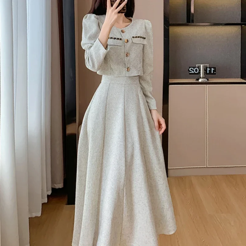 New Autumn Fashion Small Fragrance Single Breasted Short Coat + High Waist Mid Length Skirt Ladies Suit Korean Two Piece Set
New Autumn Fashion Small Fragrance Single Breasted Short Coat + High Waist Mid Length Skirt Ladies Suit Korean Two Piece Set